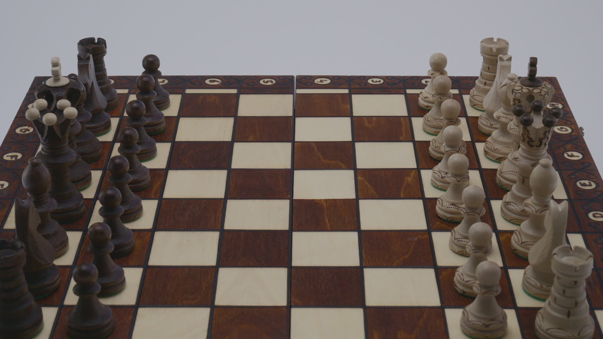 Artisanal Chess Set  Crafted in Maple and Hornbeam — Product video