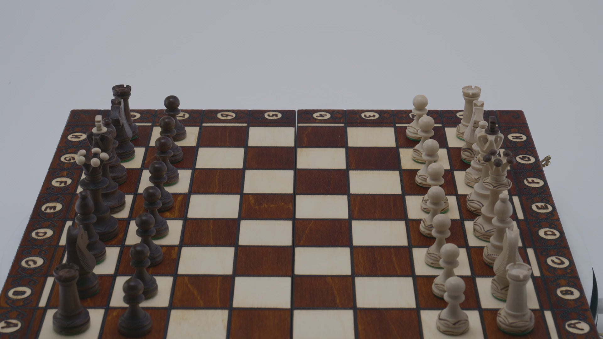Élysée Chess Set  Crafted in Maple and Hornbeam — Product video