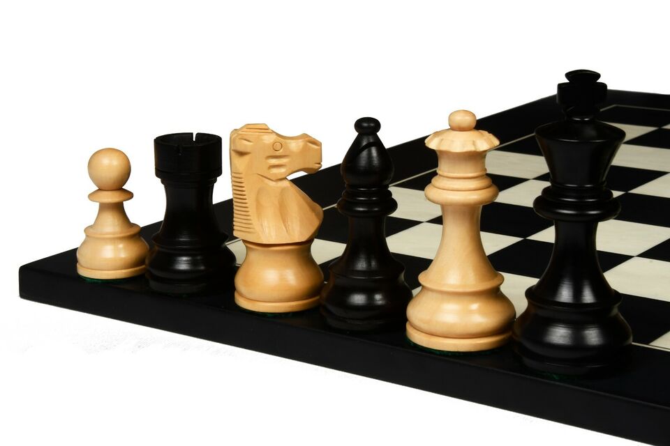 'Amateur' Chess Set <br>Crafted in Boxwood