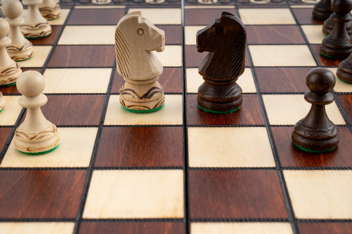 Élysée Chess Set Crafted in Maple and Hornbeam — Product view 5